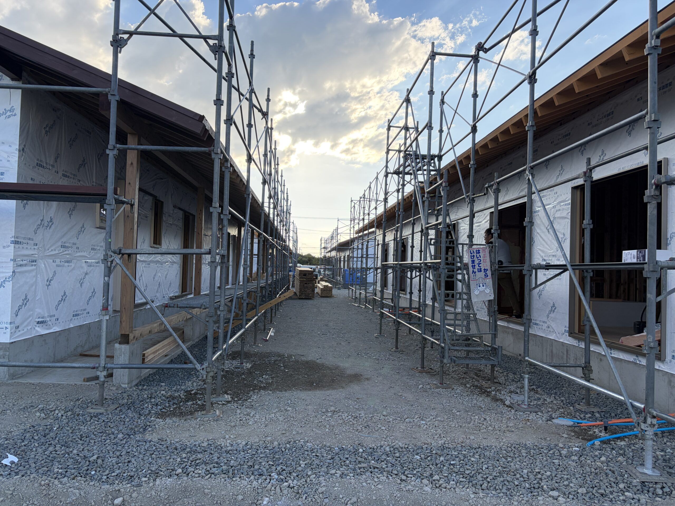 熊本地震・建設型応急住宅セルロース断熱施工